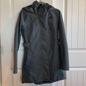 Women’s North Face jacket